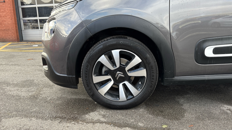 Citroen C3 1.2 PureTech 110 Plus 5dr EAT6 Petrol Hatchback